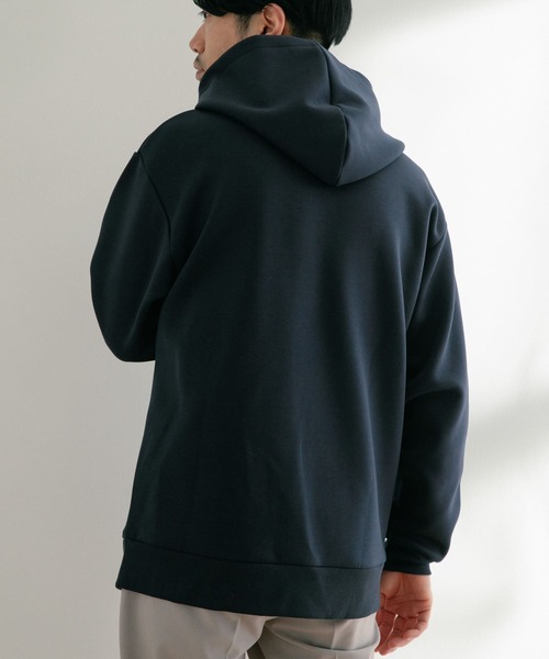 ITEMS URBANRESEARCH(アイテムズ アーバンリサーチ)の「TRストレッチダンボール プルオーバーパーカー(パーカー・メンズ・グレー系その他/ネイビー/グレー・LARGE/MEDIUM)」の9枚目の写真