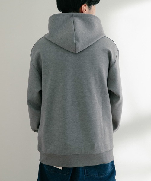 ITEMS URBANRESEARCH(アイテムズ アーバンリサーチ)の「TRストレッチダンボール プルオーバーパーカー(パーカー・メンズ・グレー系その他/ネイビー/グレー・LARGE/MEDIUM)」の16枚目の写真