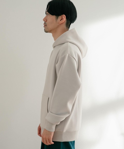 ITEMS URBANRESEARCH(アイテムズ アーバンリサーチ)の「TRストレッチダンボール プルオーバーパーカー(パーカー・メンズ・グレー系その他/ネイビー/グレー・LARGE/MEDIUM)」の21枚目の写真