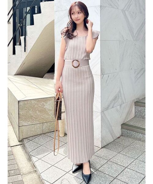 RESEXXY（リゼクシー）の「ラッフルデザインニットワンピース（ワンピース・レディース・ブラック/ベージュ/アイボリー・FREE）」の7枚目の写真