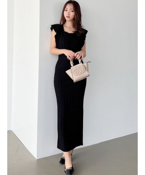 RESEXXY（リゼクシー）の「ラッフルデザインニットワンピース（ワンピース・レディース・ブラック/ベージュ/アイボリー・FREE）」の19枚目の写真