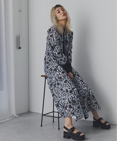 ROSEBUD /美品/花柄/ロングワンピース/ブラックカラー/チャイナボタン ROSE BUD（ローズバッド）の「(ROSE BUD pre)チャイナディテール