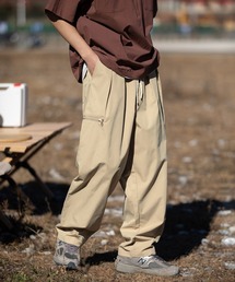 【HOOK】軽量素材ストレートパンツ