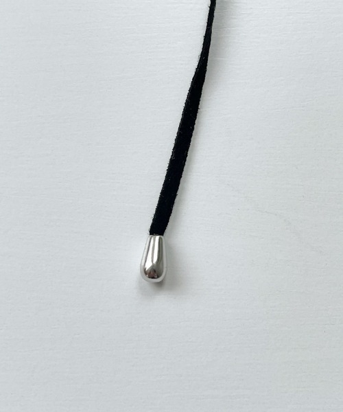 CANAL JEAN（キャナルジーン）の「Pt　フェイクスウェードチョーカー（チョーカー・レディース・シルバー・ONE SIZE）」の5枚目の写真