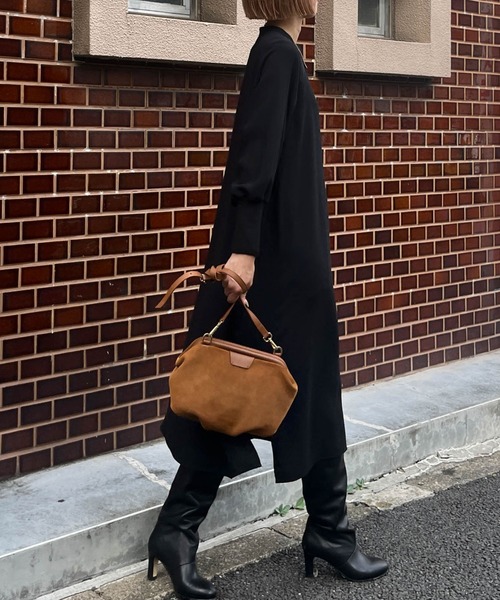 audrey and john wad（オードリーアンドジョンワッド）の「【Audrey and John Wad】リブ付ラグランスリーブロングワンピース（ワンピース・レディース・ホワイト/グレイッシュベージュ/ブラック/ブルー・FREE）」の17枚目の写真