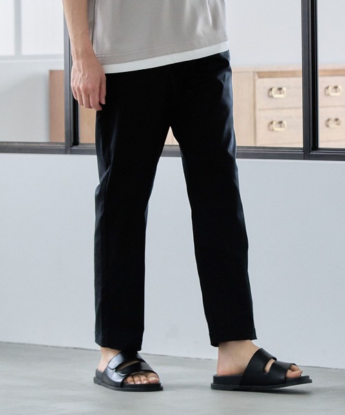 LAKOLE(ラコレ)の「SMOOTH チノスリムパンツ / 197599(チノパンツ・メンズ・ブラック/グレー/カーキ/アイボリー・SMALL/MEDIUM/LARGE/X-LARGE)」の1枚目の写真