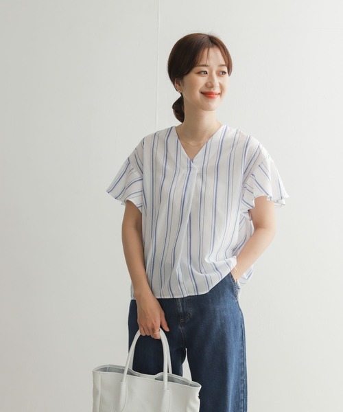 URBAN RESEARCH DOORS（アーバンリサーチドアーズ）の「『UR TECH Smart Linen Touch』ストライプフレアスリーブブラウス（シャツ/ブラウス・レディース・グリーン/ブルー・MEDIUM）」の9枚目の写真