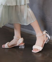 Girly Doll（ガーリードール）の「バックリボンで後ろ姿もキュートに。パールストラップリボンサンダル（サンダル）」