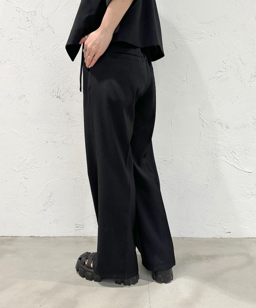 apres jour mignon(アプレジュールミニョン)の「ハイウエストベルト付きパンツ【SETUP着用可能】【ZOZOTOWN限定アイテム】(その他パンツ・レディース・ブラック/ライトグレー/ネイビー・X-LARGE/MEDIUM/SMALL)」の6枚目の写真