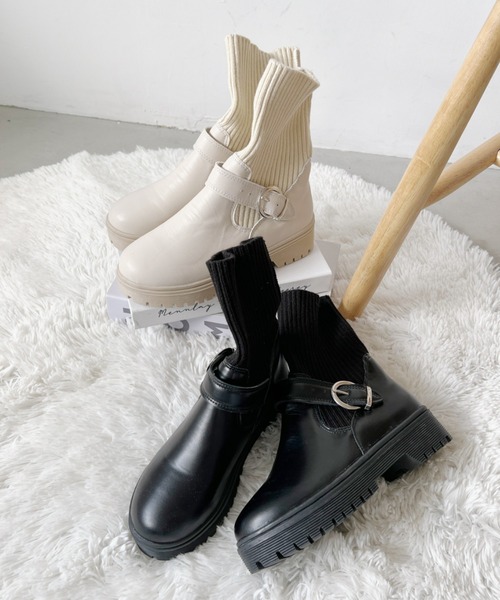 Loueme（ルエム）の「ニットドッキングベルトソックスブーツ（ブーツ・レディース・アイボリー/ブラック・23.5cm/24.5cm/22.5cm）」の8枚目の写真