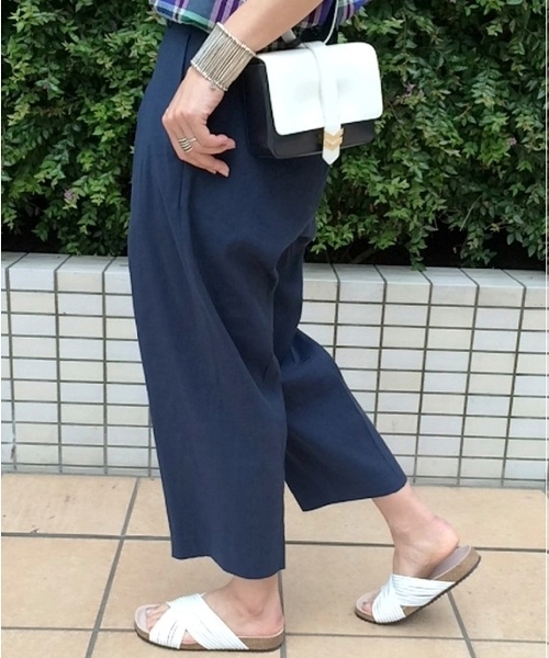 JOURNAL STANDARD(ジャーナルスタンダード)の「LI/VISクロップドワイドパンツ#(その他パンツ・レディース・ブラック/ナチュラル/ネイビー・38/36/40)」の1枚目の写真