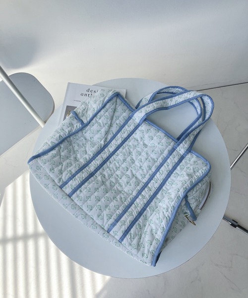 AS KNOW AS plus（アズノゥアズプラス）の「インドプリントキルトボストンバッグ（ボストンバッグ・レディース・ライトピンク/ホワイト系/グレー系/ターコイズブルー系/ブルー系/ピンク系・FREE）」の16枚目の写真