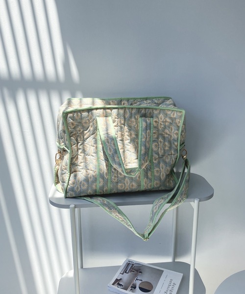 AS KNOW AS plus（アズノゥアズプラス）の「インドプリントキルトボストンバッグ（ボストンバッグ・レディース・ライトピンク/ホワイト系/グレー系/ターコイズブルー系/ブルー系/ピンク系・FREE）」の17枚目の写真