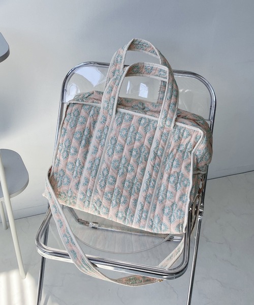 AS KNOW AS plus（アズノゥアズプラス）の「インドプリントキルトボストンバッグ（ボストンバッグ・レディース・ライトピンク/ホワイト系/グレー系/ターコイズブルー系/ブルー系/ピンク系・FREE）」の19枚目の写真