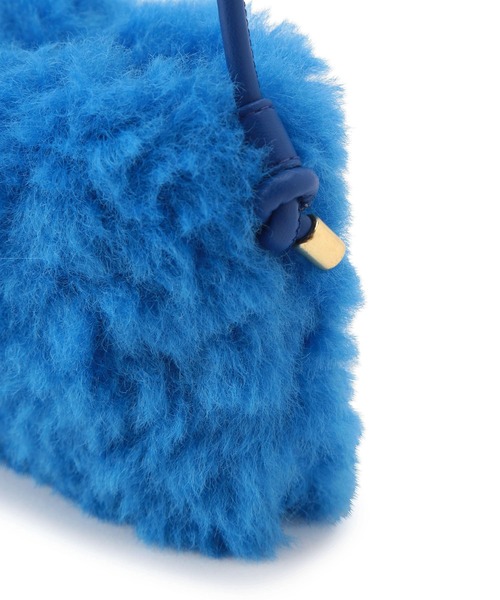 ROPE' PICNIC（ロペピクニック）の「【CM着用商品】カラーフェイクファーマイクロミニショルダーバッグ（ショルダーバッグ・レディース・ブルー/チャコールグレー/ピンク/イエロー/ホワイト系その他4/オフホワイト・FREE）」の15枚目の写真