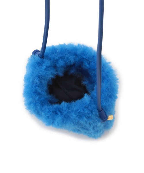 ROPE' PICNIC（ロペピクニック）の「【CM着用商品】カラーフェイクファーマイクロミニショルダーバッグ（ショルダーバッグ・レディース・ブルー/チャコールグレー/ピンク/イエロー/ホワイト系その他4/オフホワイト・FREE）」の17枚目の写真