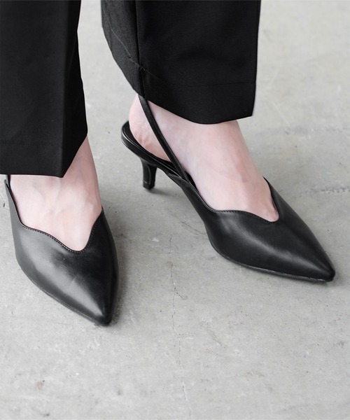 UR'S（ユアーズ）の「ウェーブラインスリングバックシューズ（パンプス・レディース・ブラック/ベージュ・L/LL/S/M）」の2枚目の写真