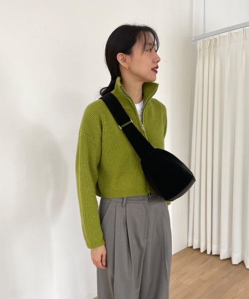 Didot.showroom（ディドット ショールーム）の「マットナイロンジップボディーバッグ（ボディバッグ/ウエストポーチ・レディース・アイボリー/カーキ/ブラック・FREE）」の14枚目の写真