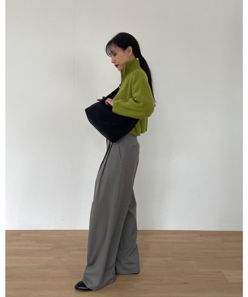 Didot.showroom（ディドット ショールーム）の「マットナイロンジップボディーバッグ（ボディバッグ/ウエストポーチ・レディース・アイボリー/カーキ/ブラック・FREE）」の17枚目の写真