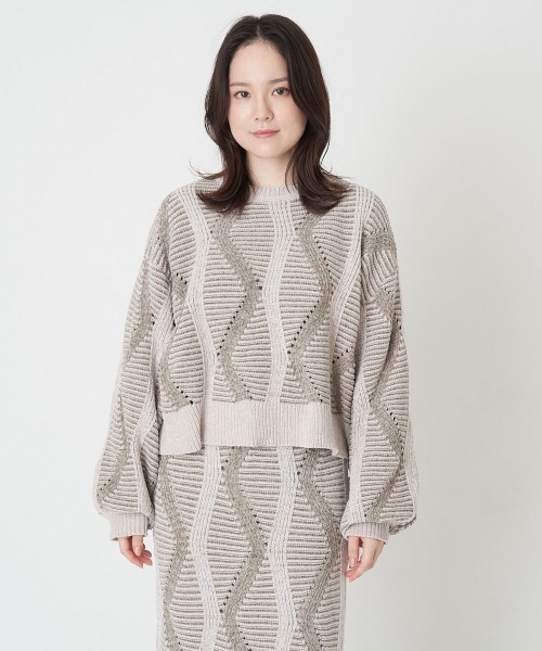 A de a.v.v（アードアー・ヴェ・ヴェ）の「ジャガードニットプルオーバー（ニット/セーター・レディース・アイボリー/ブラック・39）」の10枚目の写真