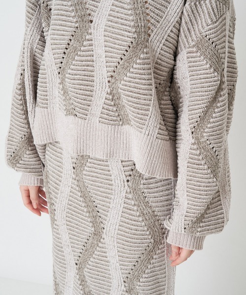 A de a.v.v（アードアー・ヴェ・ヴェ）の「ジャガードニットプルオーバー（ニット/セーター・レディース・アイボリー/ブラック・39）」の15枚目の写真