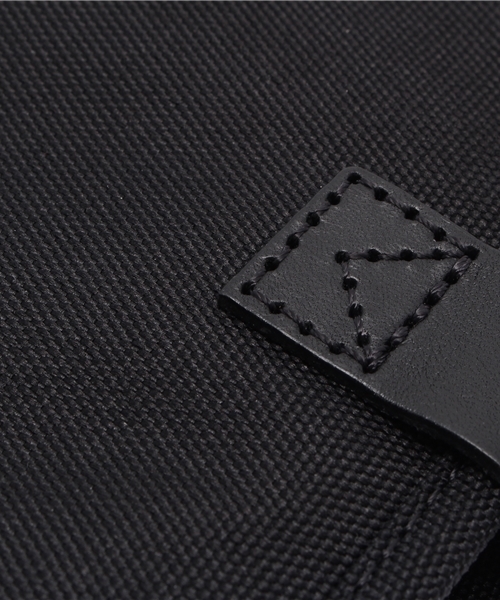 【セール】FLEXIBLE TRAVEL WALLET（財布）｜MAKAVELIC（マキャベリック）