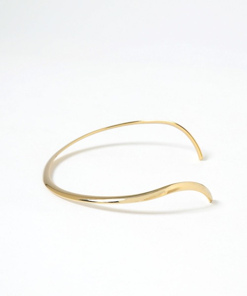 A part by(アパートバイ)の「カーブネックカフ(ネックレス・レディース・シルバー/ゴールド・FREE)」の3枚目の写真