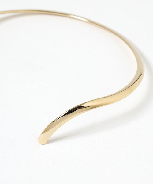 A part by(アパートバイ)の「カーブネックカフ(ネックレス・レディース・シルバー/ゴールド・FREE)」の5枚目の写真