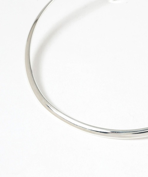 A part by(アパートバイ)の「カーブネックカフ(ネックレス・レディース・シルバー/ゴールド・FREE)」の9枚目の写真