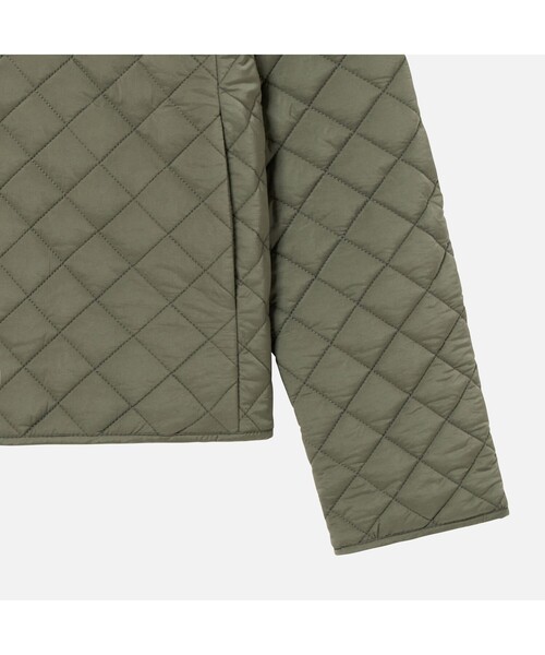 AIGLE（エーグル）の「撥水 インサレーションジャケット（ノーカラージャケット・レディース・モスグリーン/ブラック/ホワイト・36/40/38）」の20枚目の写真