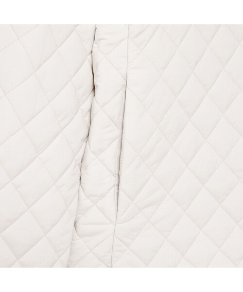 AIGLE（エーグル）の「撥水 インサレーションジャケット（ノーカラージャケット・レディース・モスグリーン/ブラック/ホワイト・36/40/38）」の6枚目の写真