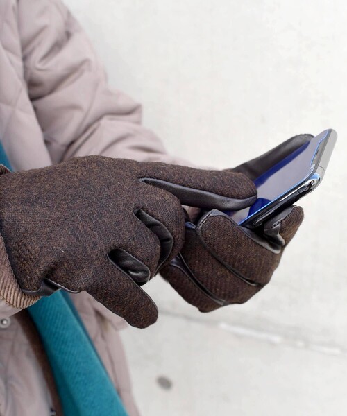 SHIPS any（シップス エニィ）の「SHIPS any: 〈タッチパネル対応〉MOON レザー グローブ（手袋・メンズ・ブラック/オリーブ/ブラウン/ネイビー・ONE SIZE）」の9枚目の写真