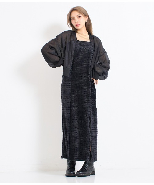 LATINA（ラティーナ）の「チェーンストラップ シャーリング ロング ワンピース（ワンピース・レディース・ブラック・L/M）」の18枚目の写真