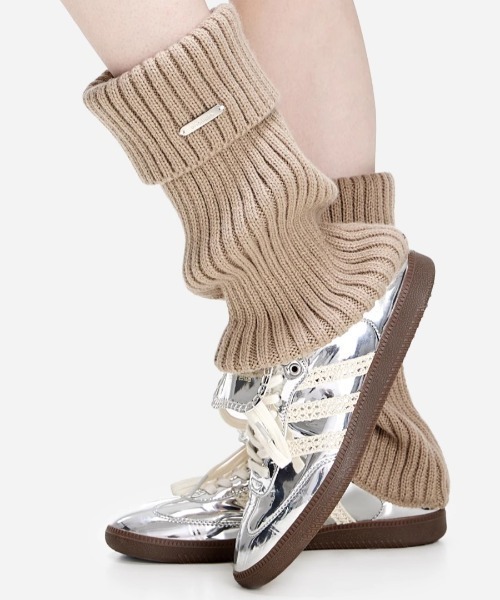 Vipoa（ヴィポア）の「METAL POINT KNIT LEG WARMER（レッグウォーマー・レディース・ベージュ/チャコールグレー/ライトグレー/アイボリー/ブラック/ブラウン/ブラック×ゴールド・FREE）」の7枚目の写真