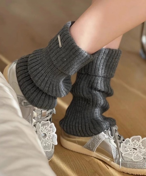 METAL POINT KNIT LEG WARMER（レッグウォーマー）｜Vipoa（ヴィポア
