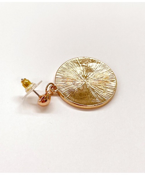 LATINA(ラティーナ)の「コインモチーフ ポストピアス(ピアス(両耳用)・レディース・ゴールド・FREE)」の6枚目の写真