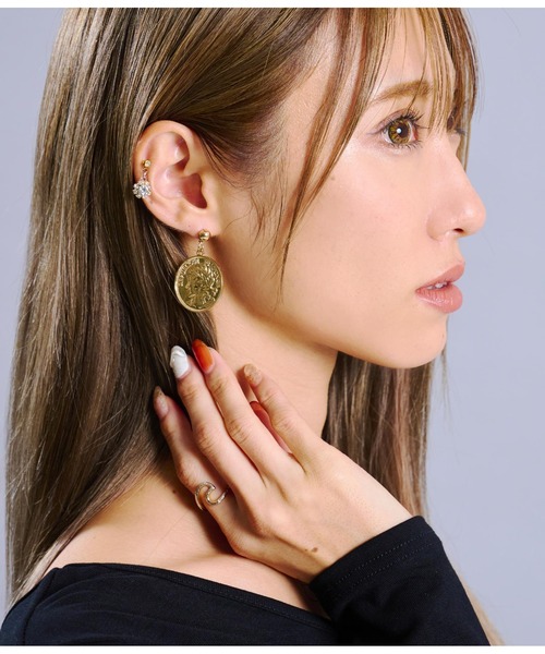 LATINA(ラティーナ)の「コインモチーフ ポストピアス(ピアス(両耳用)・レディース・ゴールド・FREE)」の3枚目の写真