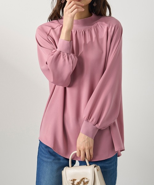 BELLUNA PLUS(ベルーナ)の「リブ切替ドレープデザインブラウス(シャツ/ブラウス・レディース・ピンク/ネイビー系/アイボリー系/イエロー・LARGE/MEDIUM/X-LARGE)」の1枚目の写真