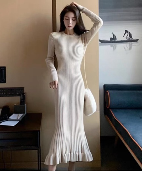 Sibra(シブラ)の「ニットワンピース(ワンピース・レディース・アイボリー/ブラック/ラベンダー・M)」の1枚目の写真