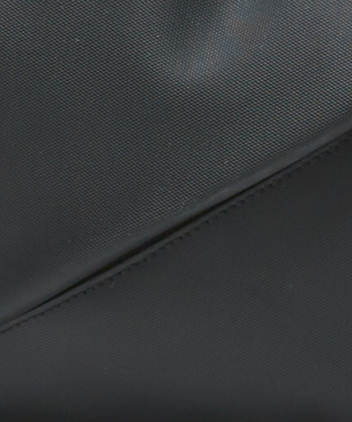 alfredoBANNISTER（アルフレッドバニスター）の「【軽量、撥水】6L 素材切替 ユーティリティ スリング ボディバッグ（ボディバッグ/ウエストポーチ・メンズ・ブラック/ブラック系その他・フリー）」の14枚目の写真