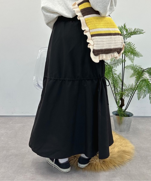 kutir（クティール）の「ドロストリボンギャザースカート（スカート・レディース・ブラック/レッド系/チャコールグレー・LARGE/MEDIUM/SMALL）」の7枚目の写真