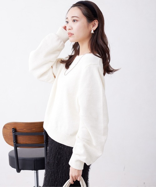 Chez toi(シェトワ)の「袖ギャザーモールニットプルオーバー(ニット/セーター・レディース・ネイビー/イエロー/アイボリー・FREE)」の8枚目の写真