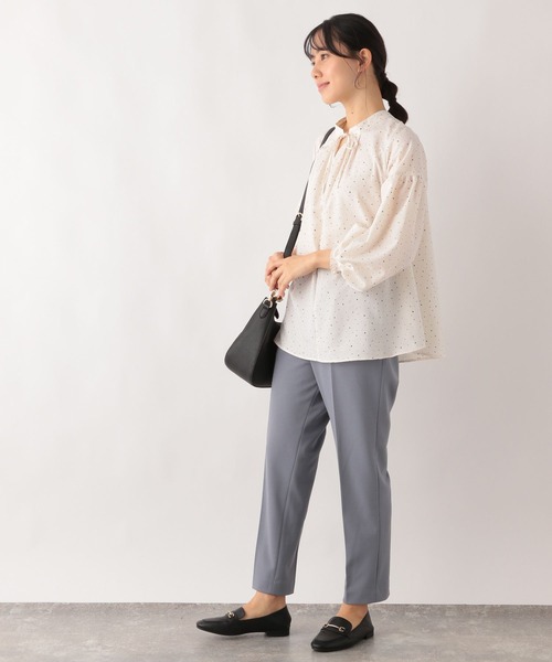 GLOBAL WORK(グローバルワーク)の「お手入れらくらく袖ボリューム長袖/975613(シャツ/ブラウス・レディース・ブルー系その他5/ドット/チェック/アイボリー/ストライプ/ベージュ系その他4/ライトグレー/オフホワイト・LARGE/MEDIUM)」の14枚目の写真