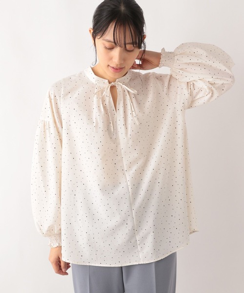 GLOBAL WORK(グローバルワーク)の「お手入れらくらく袖ボリューム長袖/975613(シャツ/ブラウス・レディース・ブルー系その他5/ドット/チェック/アイボリー/ストライプ/ベージュ系その他4/ライトグレー/オフホワイト・LARGE/MEDIUM)」の16枚目の写真