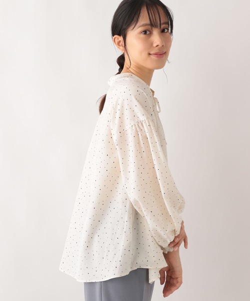 GLOBAL WORK(グローバルワーク)の「お手入れらくらく袖ボリューム長袖/975613(シャツ/ブラウス・レディース・ブルー系その他5/ドット/チェック/アイボリー/ストライプ/ベージュ系その他4/ライトグレー/オフホワイト・LARGE/MEDIUM)」の17枚目の写真