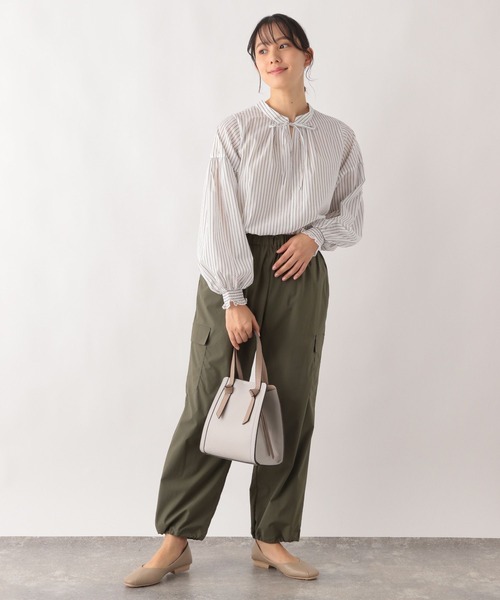 GLOBAL WORK(グローバルワーク)の「お手入れらくらく袖ボリューム長袖/975613(シャツ/ブラウス・レディース・ブルー系その他5/ドット/チェック/アイボリー/ストライプ/ベージュ系その他4/ライトグレー/オフホワイト・LARGE/MEDIUM)」の22枚目の写真
