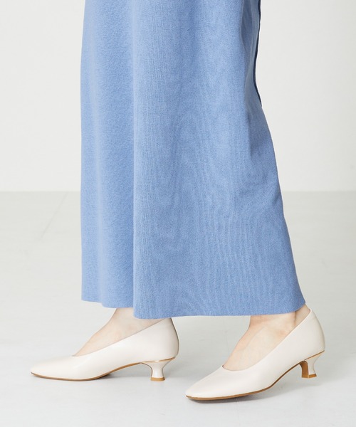 WA ORiental TRaffic（ダブルエーオリエンタルトラフィック）の「スクエアトゥラインヒールパンプス 42109（パンプス・レディース・ピンク/ベージュ/ブラック・37/42/40/39/38/35/34/36/41）」の3枚目の写真