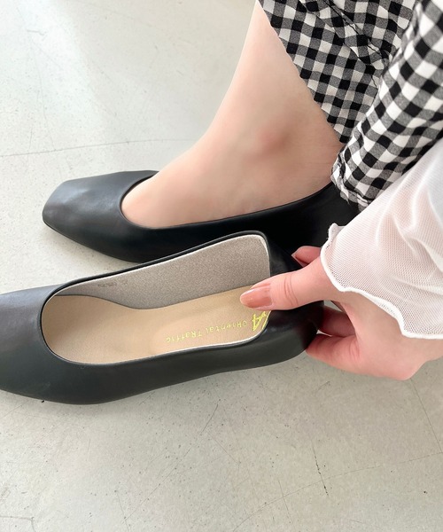 WA ORiental TRaffic（ダブルエーオリエンタルトラフィック）の「スクエアトゥラインヒールパンプス 42109（パンプス・レディース・ピンク/ベージュ/ブラック・37/42/40/39/38/35/34/36/41）」の22枚目の写真