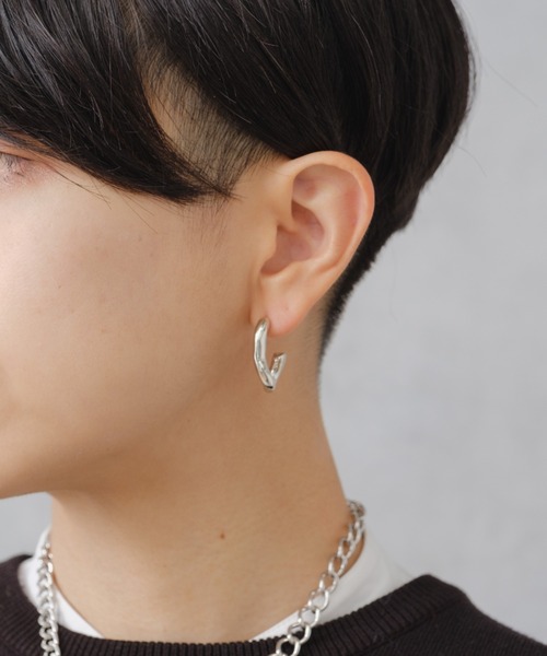 BIRTHDAY BAR（バースデイバー）の「Bold Wave Pierce（ピアス（両耳用）・レディース・シルバー・フリー）」の2枚目の写真