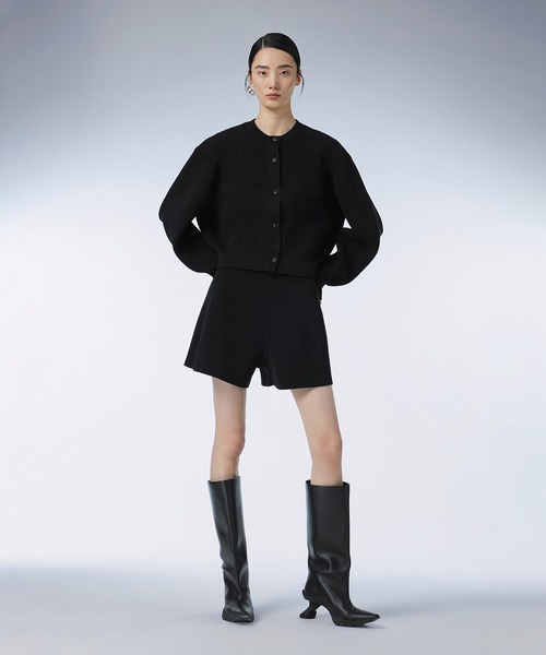 JNBY(ジェーエヌビーワイ)の「Corset Silhouette Design Cardigan / ニットカーディガン(ニット/セーター・レディース・グレー/ブラック/ピンク・38/36)」の5枚目の写真